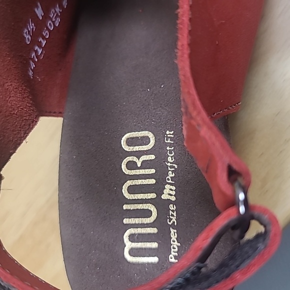 Munro Women's Red Leather Suede Sandals - Picture 7 of 7